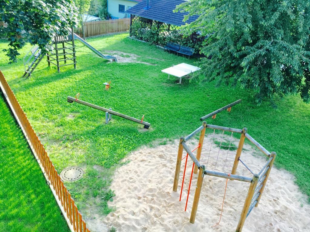 Arb Pension Gmbh Herchsheim Exteriör bild